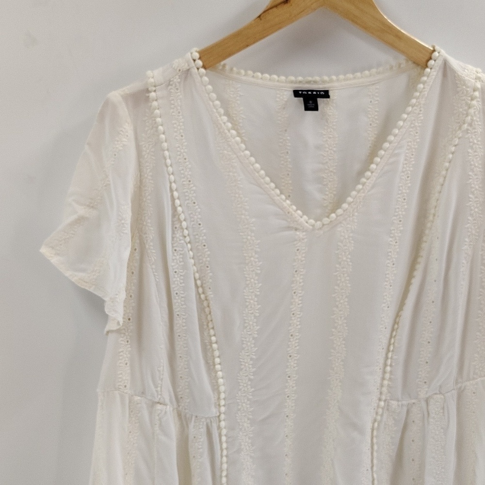 Torrid Ivory Eyelet Embroidered Blouse Size 0 Size 12 Short Sleeve - Picture 5 of 9